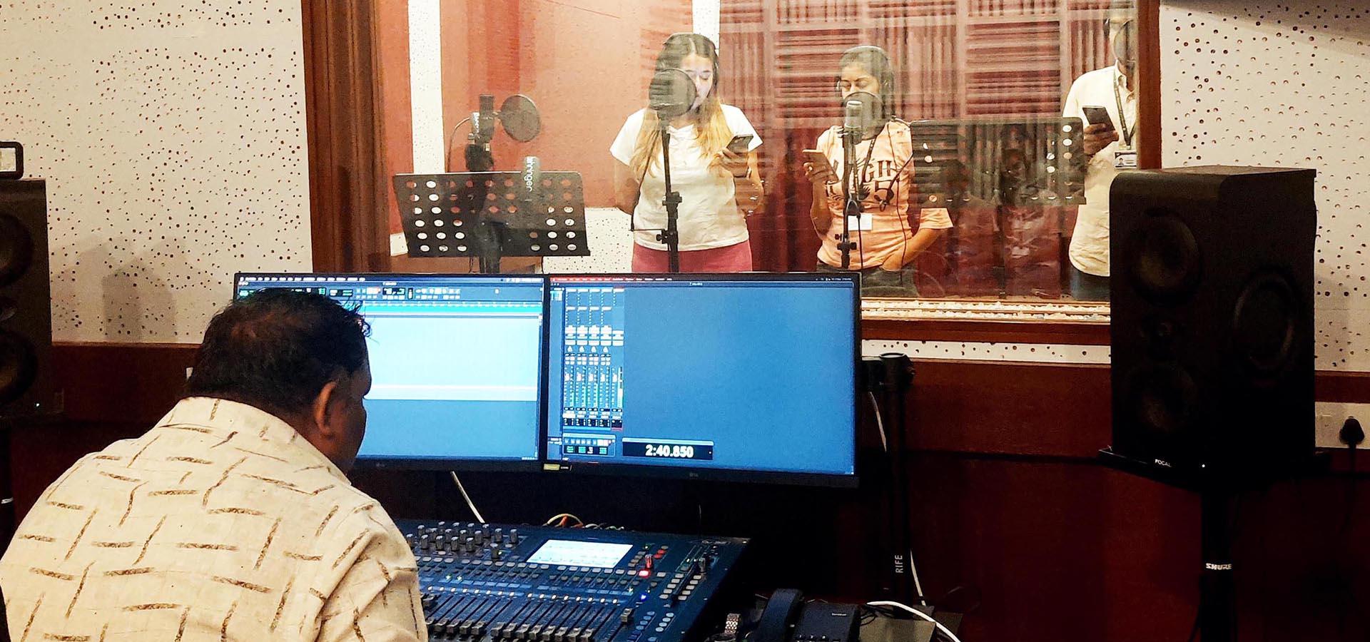 mass-media-courses-mass-communication-journalism-advertising-and