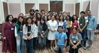Anushree Gupta, JR Alumnus interacts with JR Students