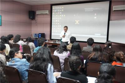 Dr. Uday Nirgudkar discusses New Age Media with MCDM