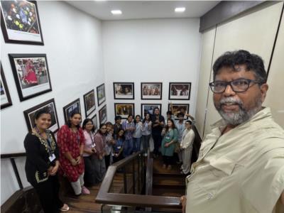 Journalism & Media Convergence : A Visit to Mumbai Press Club